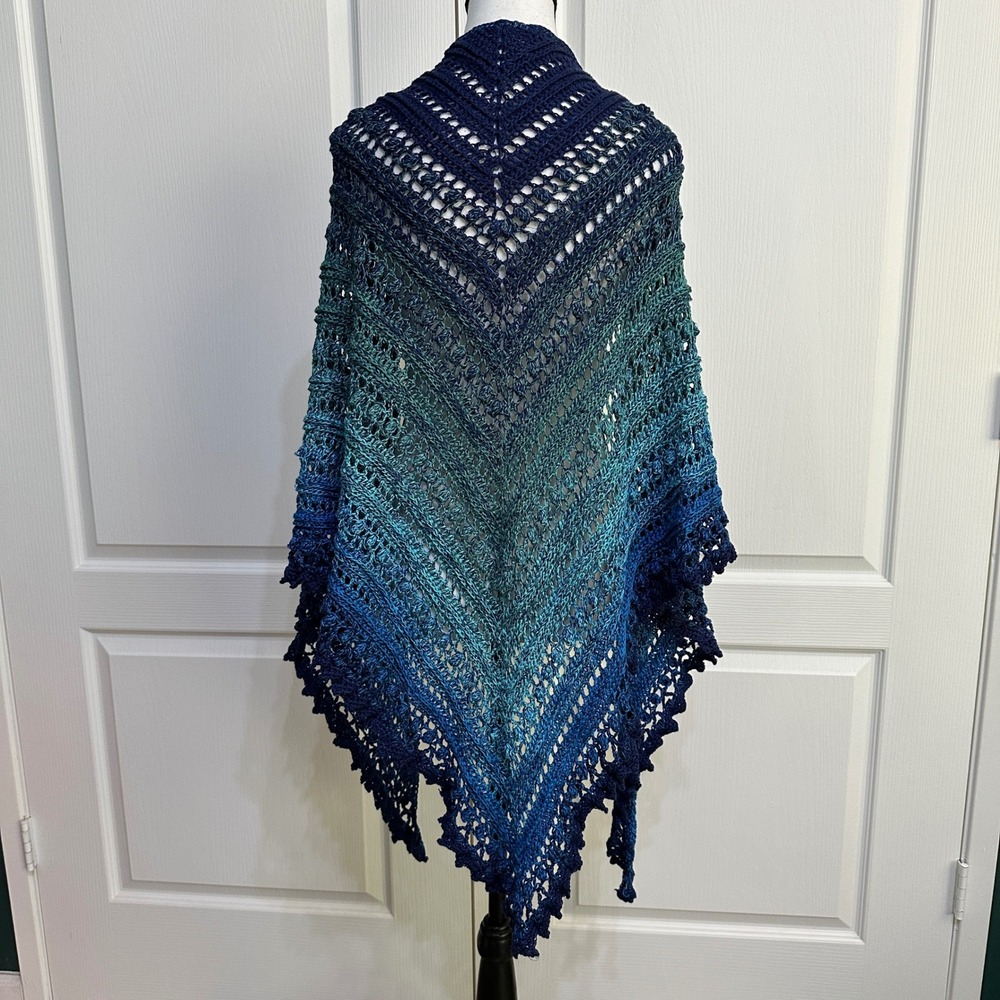 VTG Handmade Crochet Triangle Shawl Wrap Womens 84 x 36 Blue Teal Ombre Gradient - Picture 9 of 10